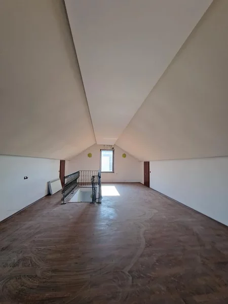 Pipera, vila moderna, garaj, curte mare, P+1+M, 400 mp utili, centrala