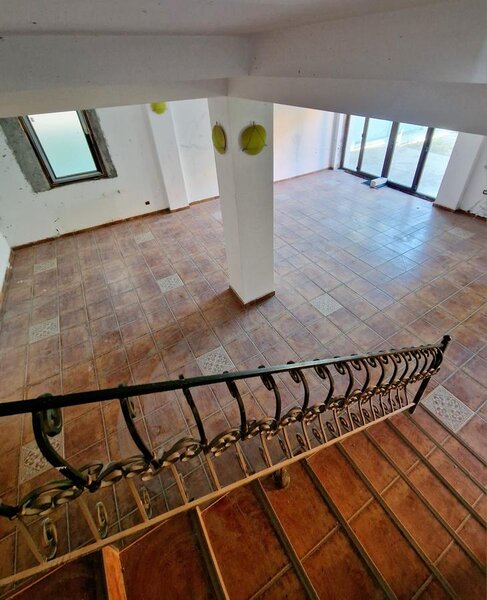 Pipera, vila moderna, garaj, curte mare, P+1+M, 400 mp utili, centrala