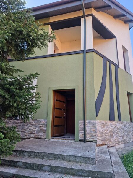 Pipera, vila moderna, garaj, curte mare, P+1+M, 400 mp utili, centrala